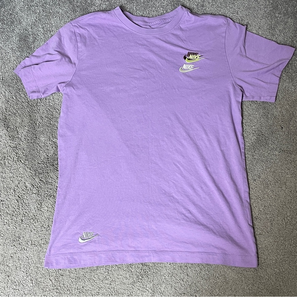 Nike Light Purple‎ “The Nike Tee” Men’s size small